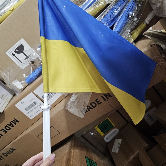 Ukrainian Car Flag For Window Clip Pole Support Stand with Ukraine House - Picture 9 of 10